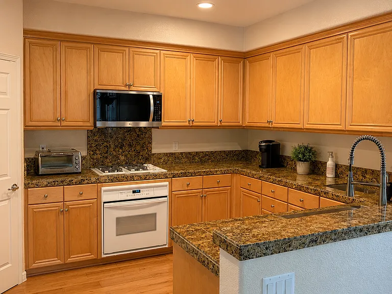 1611 Arianna Ln — Photo 6