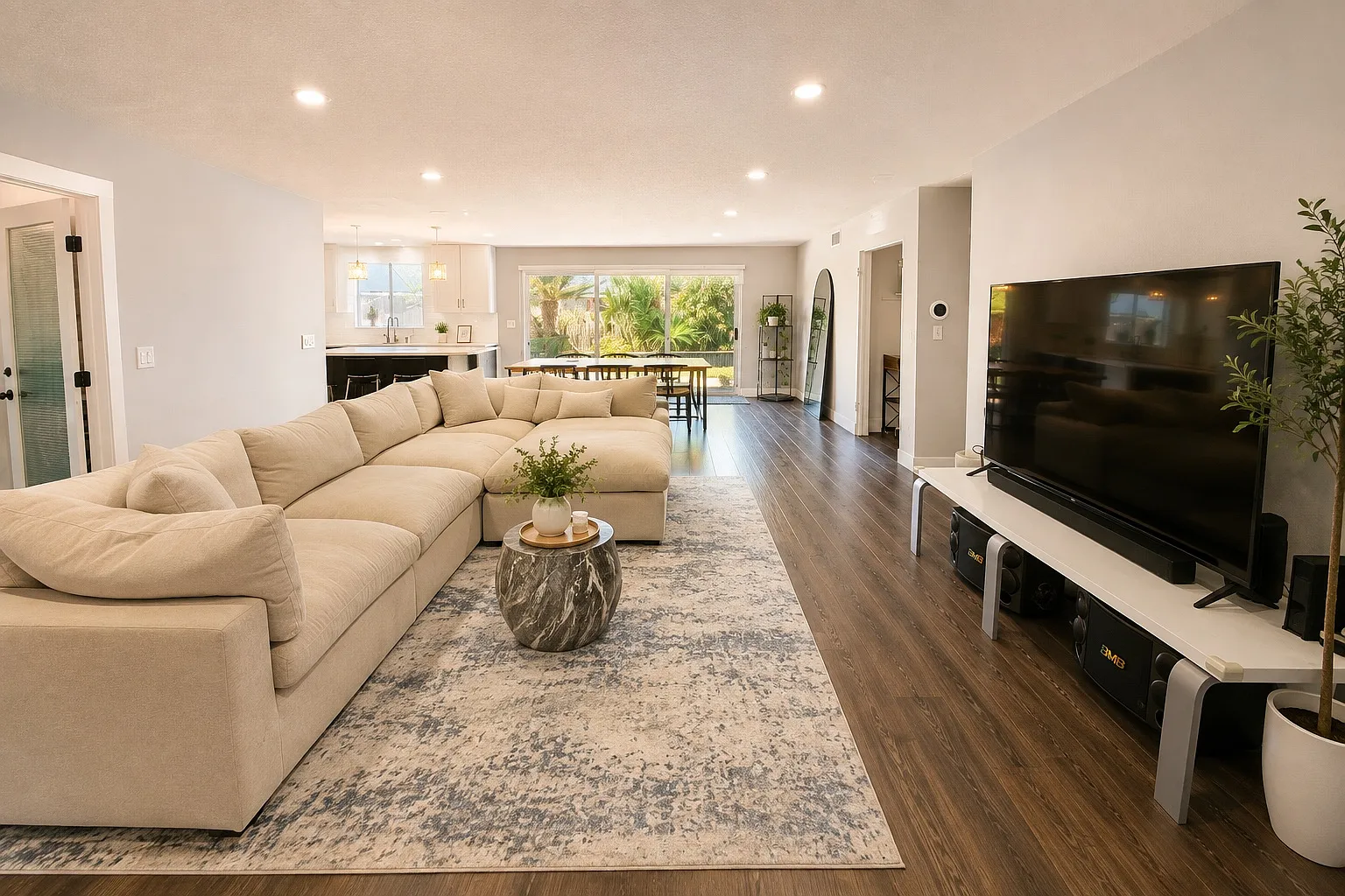 4 bed, 2552 sqft, $5,500 — Photo 3