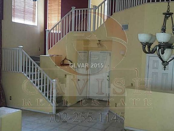 2nd image of 4521 Vogue St