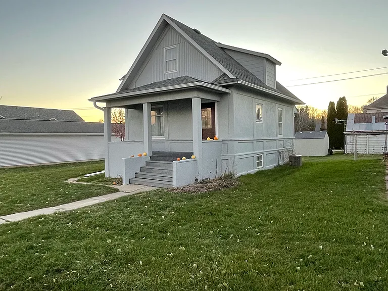 108 N Main St — Photo 8