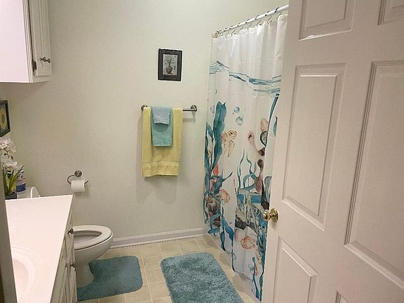 5th image of 200 Overland Ln