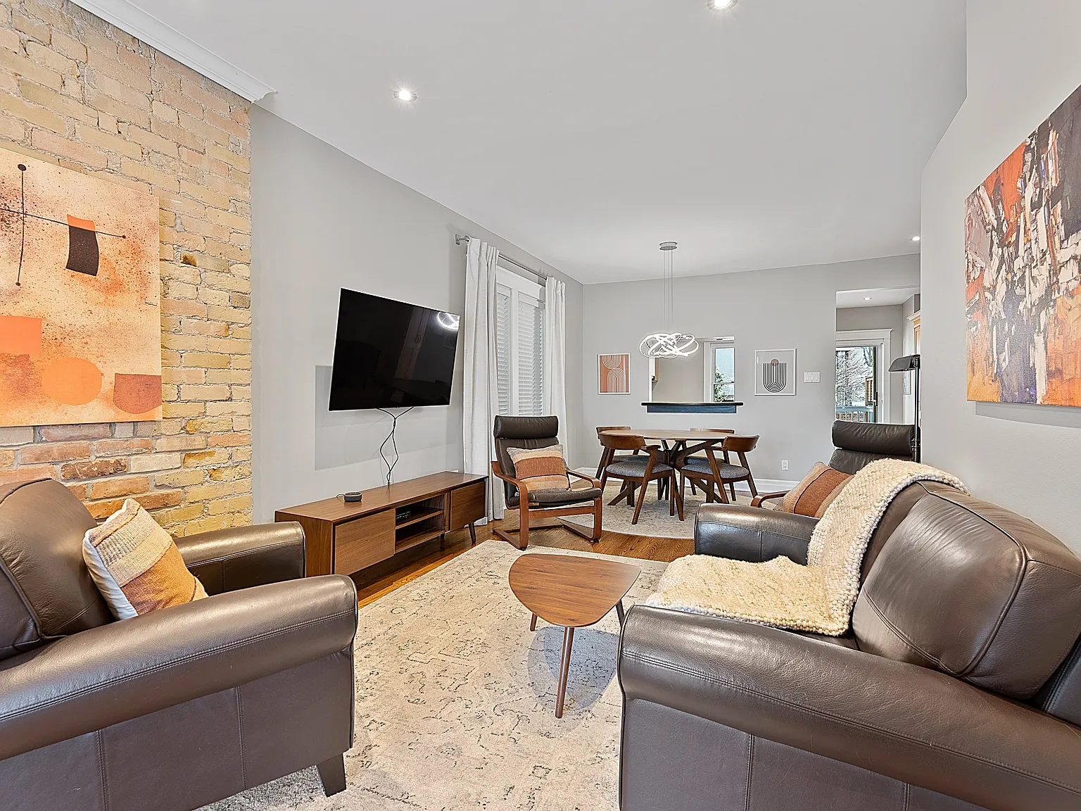 39 Lee Avenue — Photo 4