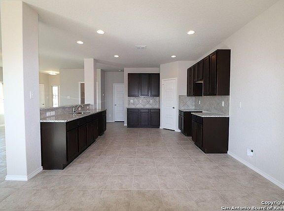 5th image of 5407 Immanuel Court