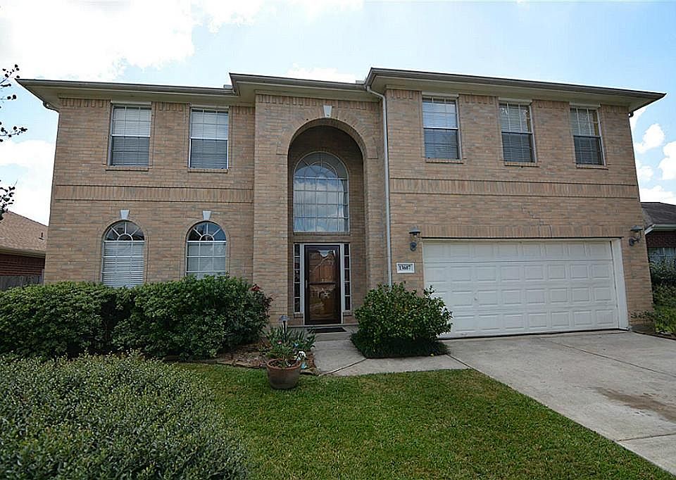 1st image of 13607 Country Hill Ct