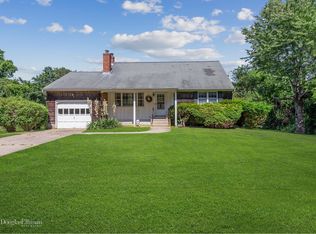830 Greenway E, Orient, NY 11957