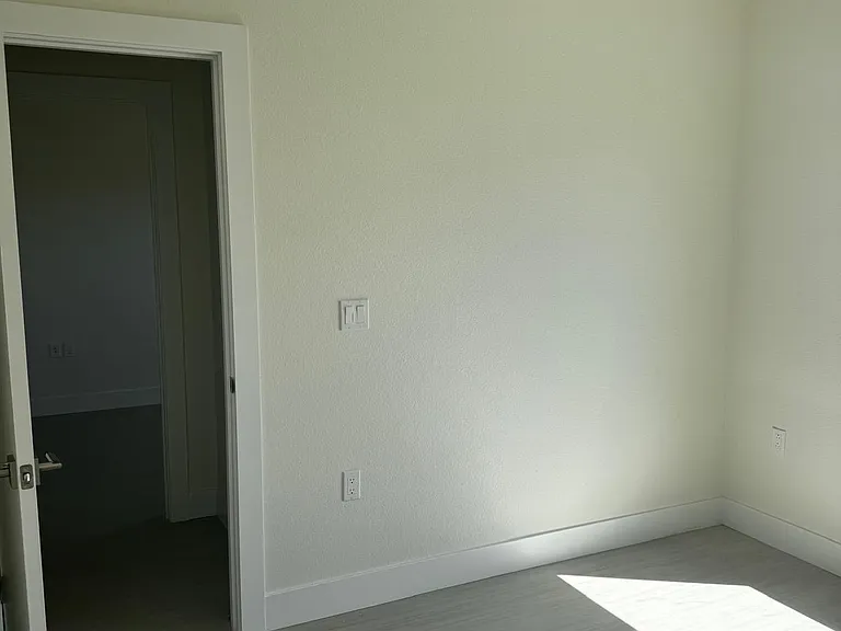 2125 Moffett Rd #28 — Photo 7