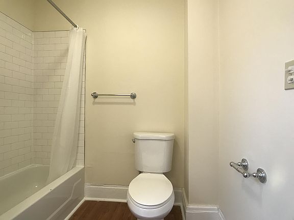 4th image of 233 Stowe Ave #1