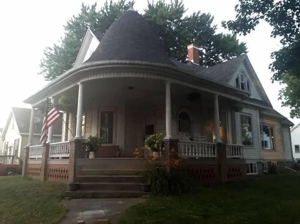 214 N Wood St, Maroa, IL 61756