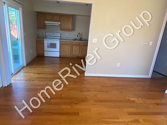 5th image of 3922 Idaho Ave #101