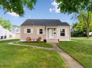 1800 Chandler St SW, Cedar Rapids, IA 52404