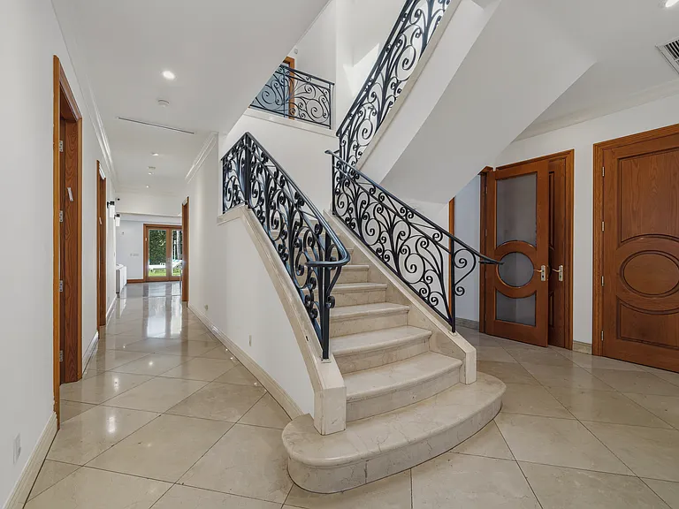 9031 Cresta Dr — Photo 38