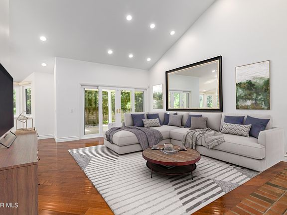 5th image of 2956 Shadow Brook Ln