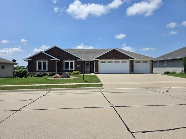2271 Indy Dr, Dubuque, IA 52002