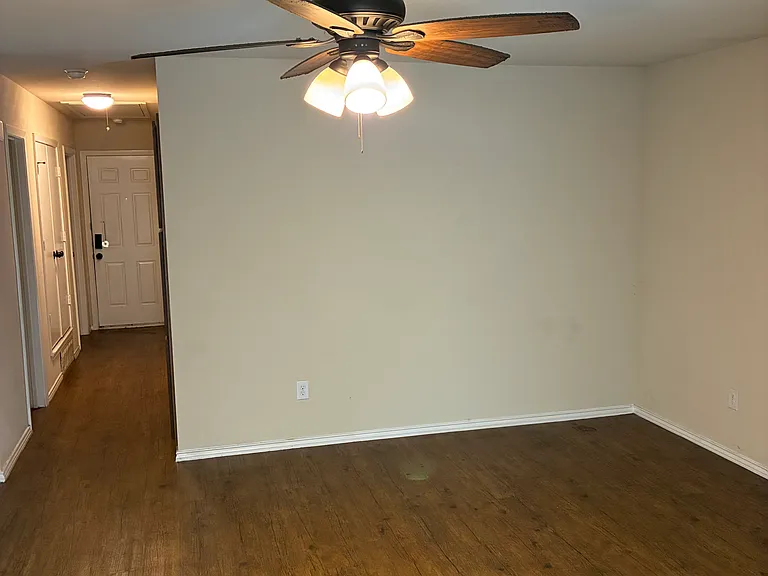 2307 Monte Carlo Dr #B — Photo 4