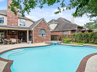 7011 Emerald Glen Dr, Sugar Land, TX 77479