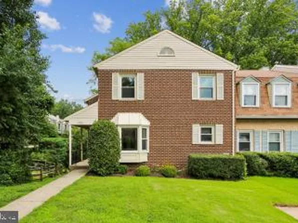 7561 Heatherton Ln, Rockville, MD 20854