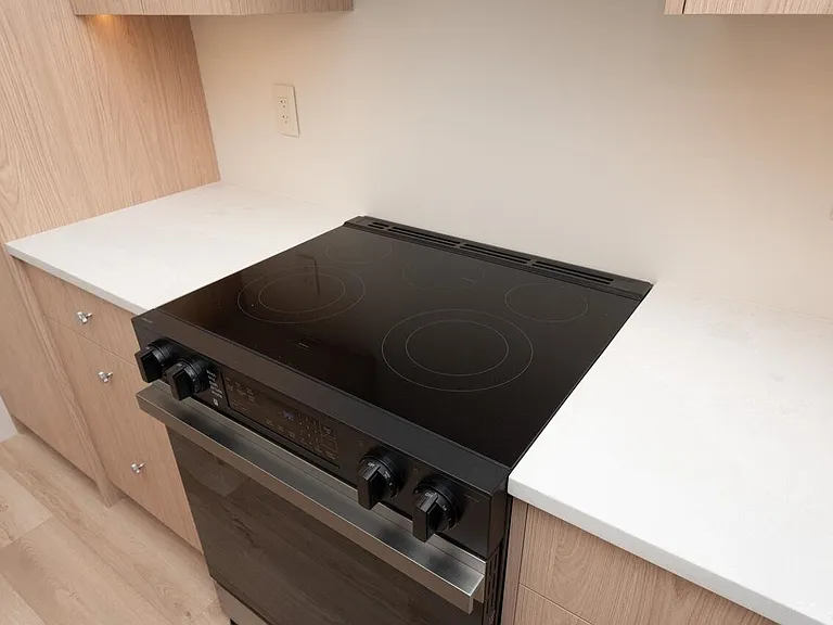 5770 Kitchener St #LOWER — Photo 21