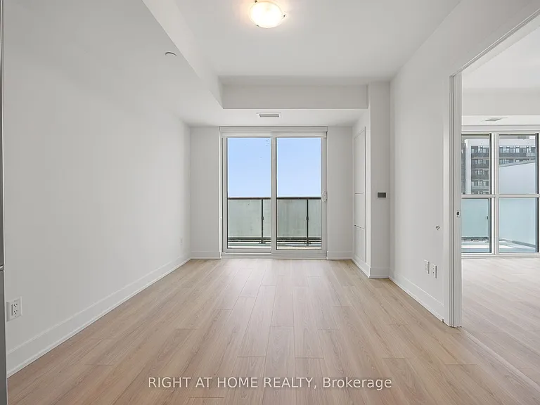 2545 Simcoe St N #2211 — Photo 8