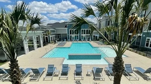 Lively at Cypress Creek — Photo 1