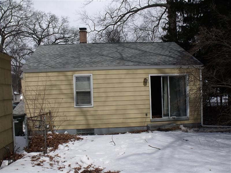 2nd image of 2151 Letart Ave