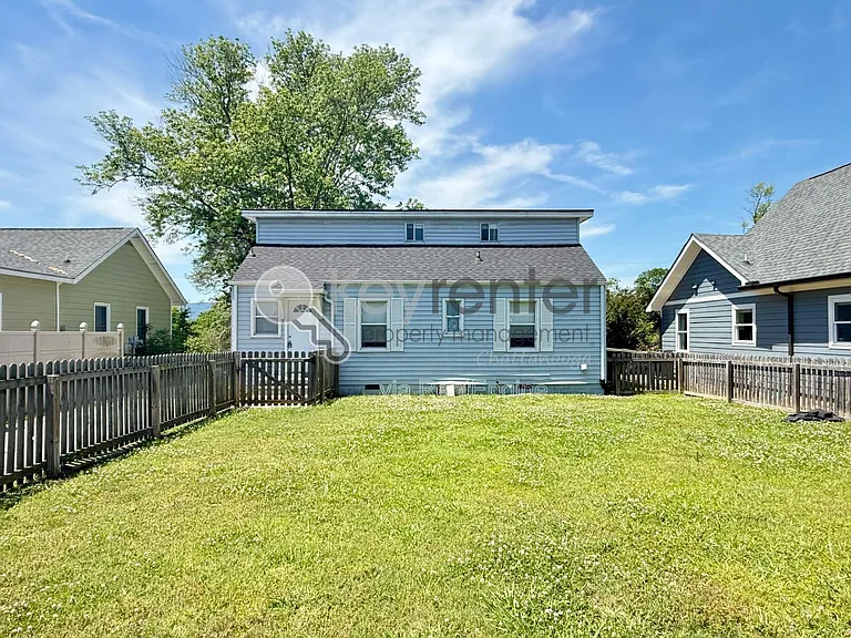 308 Druid Ln — Photo 1