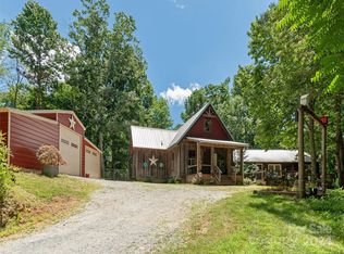 601 John Delk Rd, Hendersonville, NC 28792