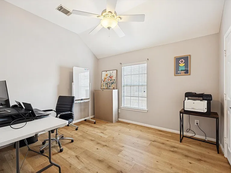 4113 Blossom St #A — Photo 11