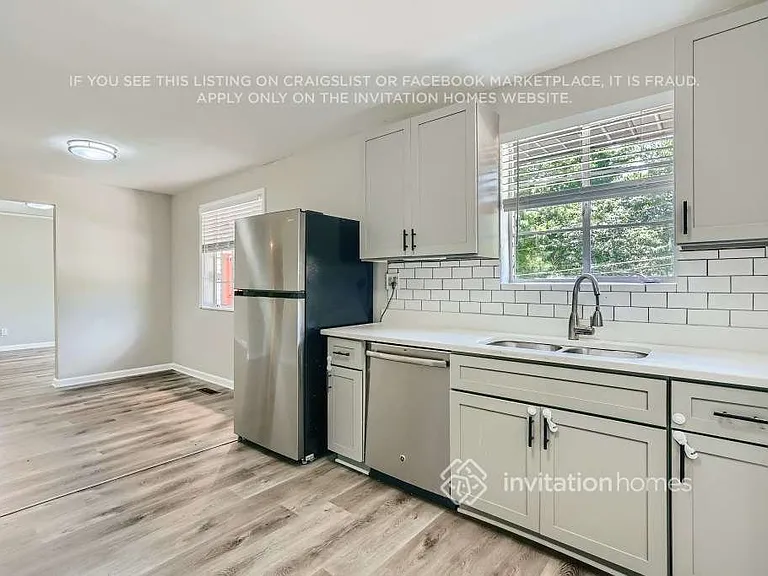 1278 Richard Rd — Photo 4