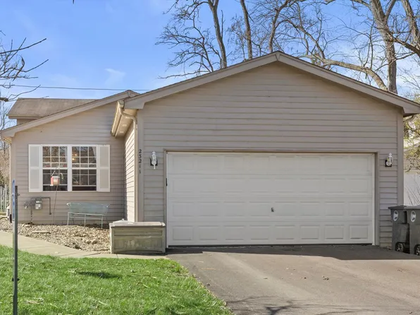 23211 81st Pl, Salem, WI 53168