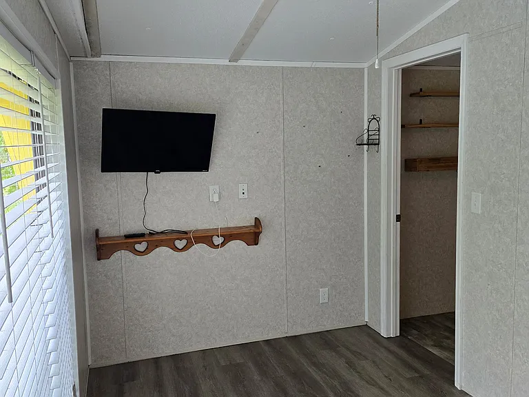 45732 Oleander St — Photo 10