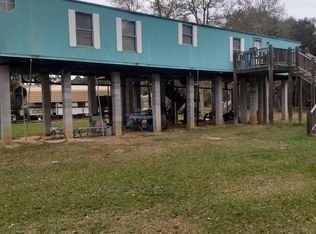 15121 Bennetts Point Rd, Green pond, SC 29446