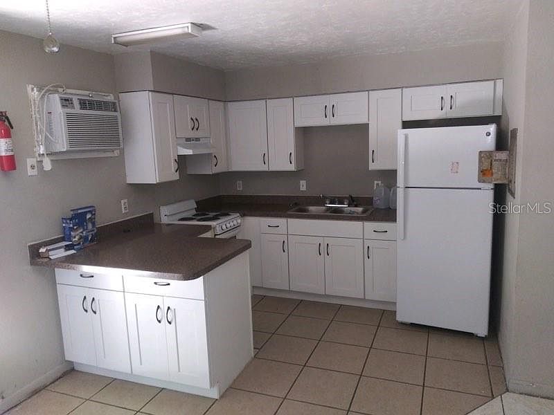 2nd image of 2040 NW 43rd St APT 4