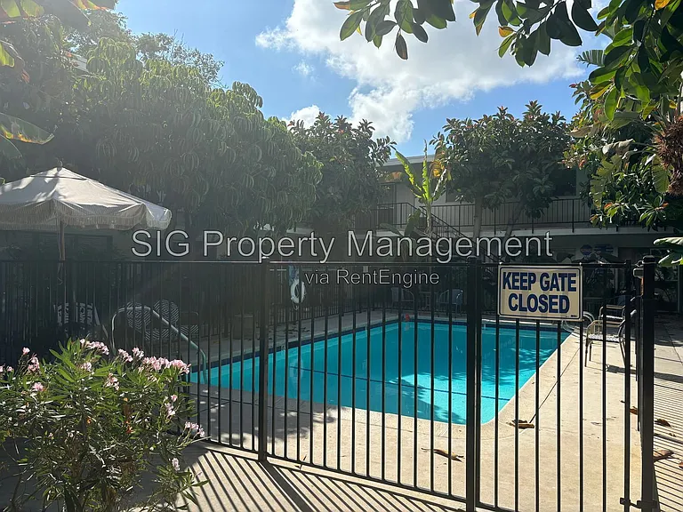 6930 Fulton Ave — Photo 17