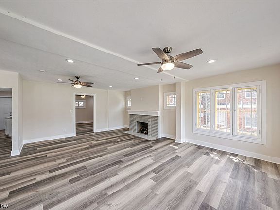 4th image of 18428 Lake Shore Blvd