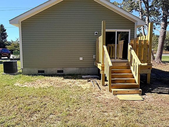 4th image of 933 Hickman Road
