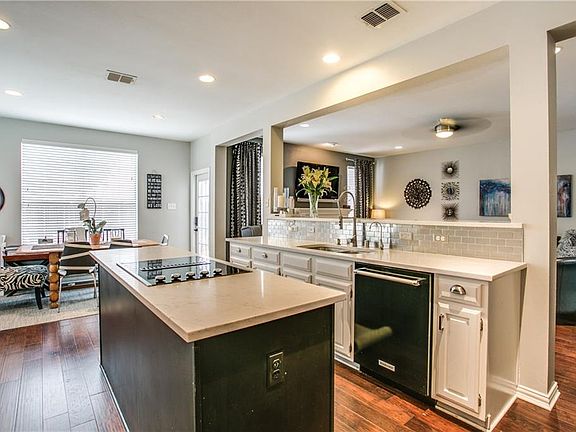 4th image of 6021 Mendota Dr