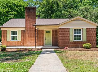 1907 27th Street Pl NE, Hickory, NC 28601