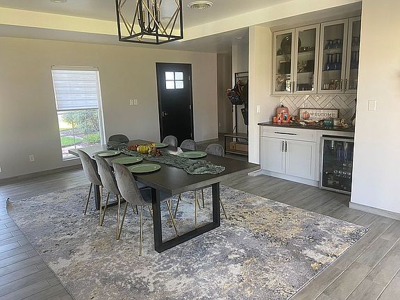 5th image of 1485 Tierra Del Sol Dr