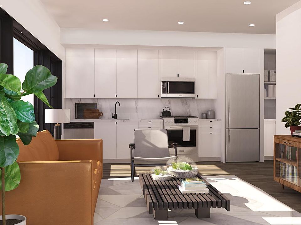 1st image of 2004 4th Ave #202
