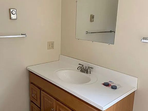5th image of 117 E High St #2