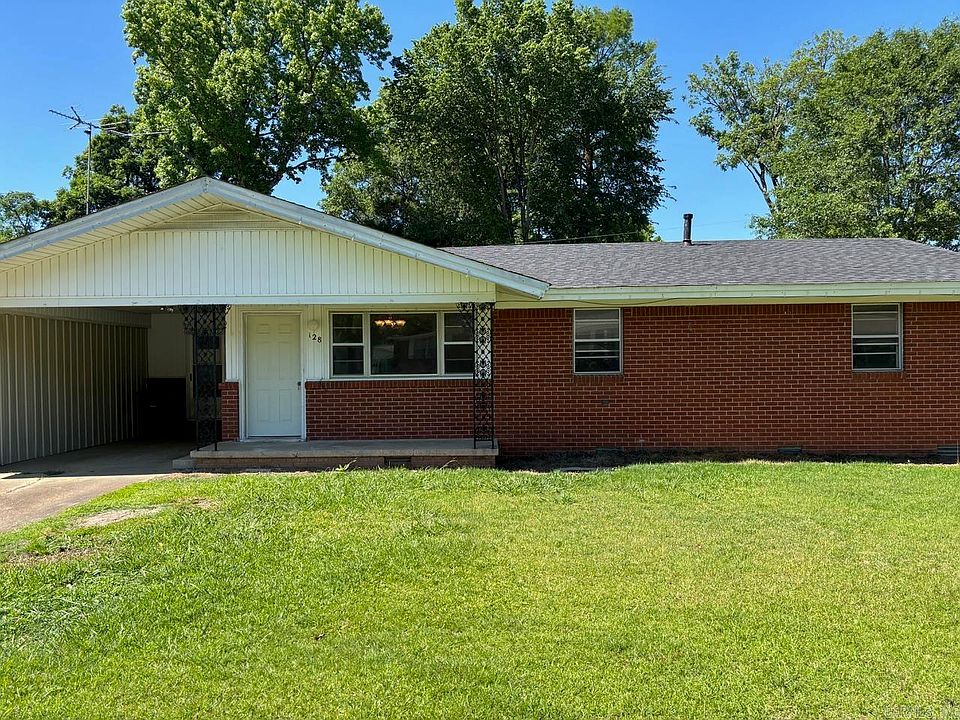 1st image of 128 Cloverdale Blvd