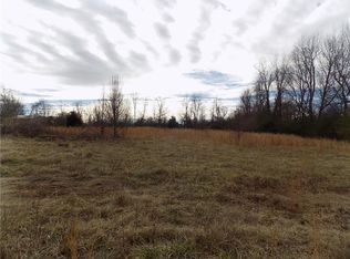 S Lincoln St, Siloam springs, AR 72761