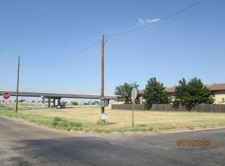 2400 Ennis St, Plainview, TX 79072