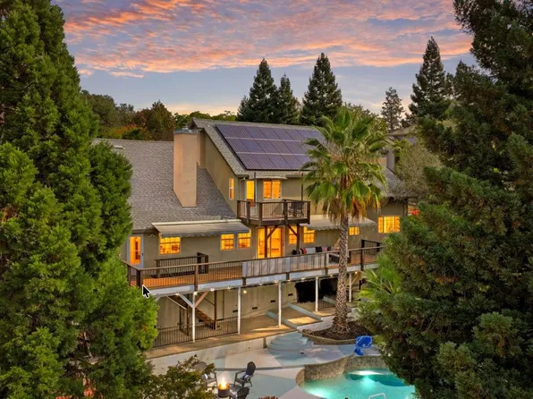 704 Quail Hill Ct, Auburn, CA 95603