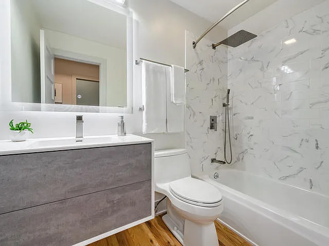 1742 N Winchester Ave #203 — Photo 19