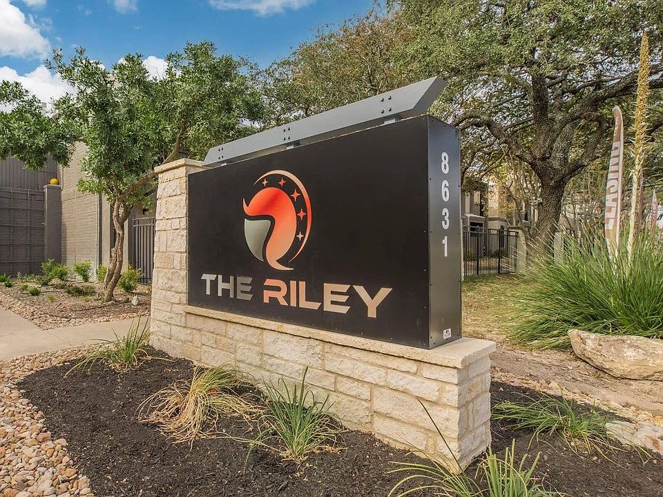 Discover modern living at The Riley, where comfort meets style. Enjoy well-designed spaces, lush landscaping, and a vibrant community atmosphere. Don't miss out on your chance to call The Riley home-schedule a tour today!
