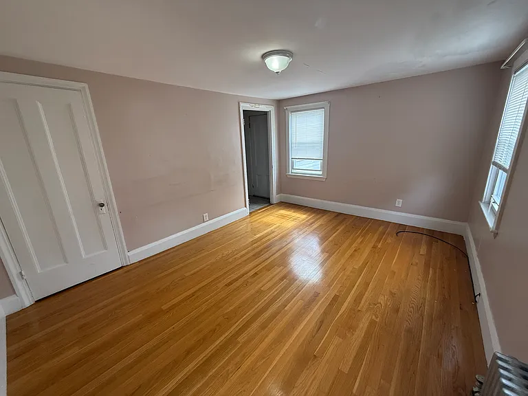 26 Shannon St #2 — Photo 9