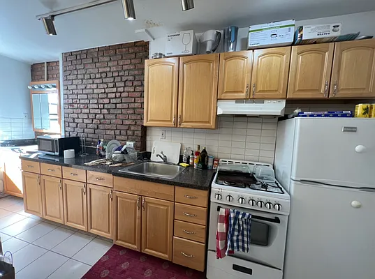 Rented by Compass | media 34