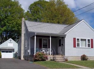 25 Argyle Rd, Milford, CT 06460