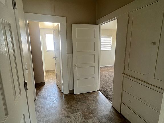 2nd image of 2491 Wright Rd